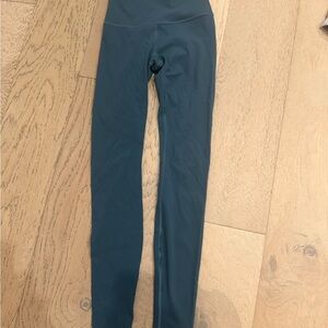LULULEMON High-Waisted Blue Leggings